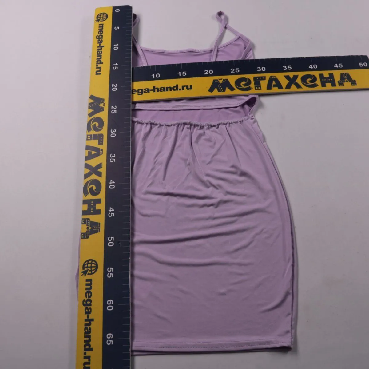 платье PrettyLittleThing